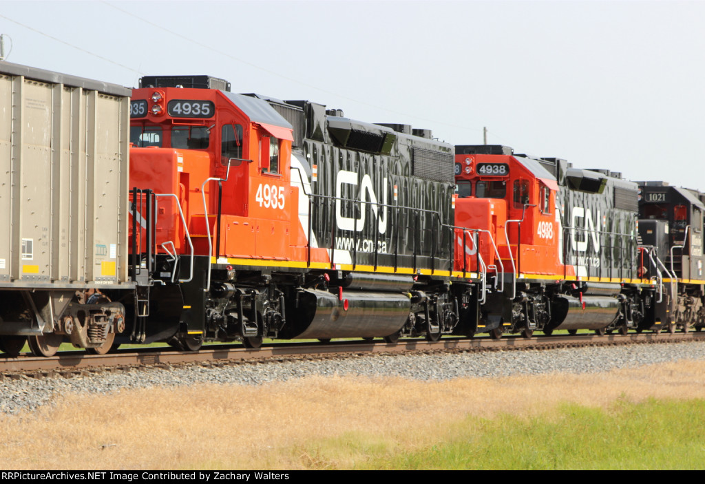 CN 4938 4935